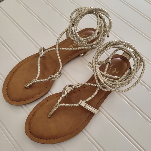 CANDIE'S Gold/Silver Gladiator Sandals - Picture 5 of 8